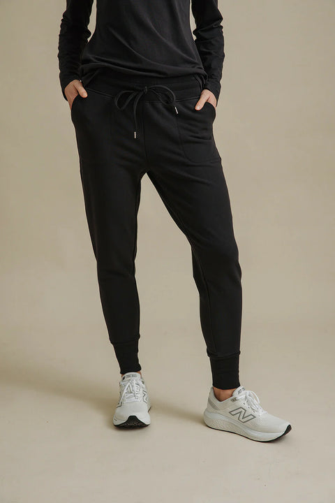 Heavenly Fleece Jogger in Meteorite