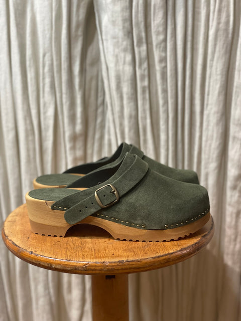 Bosabo Compliba Clogs in Daim Khaki