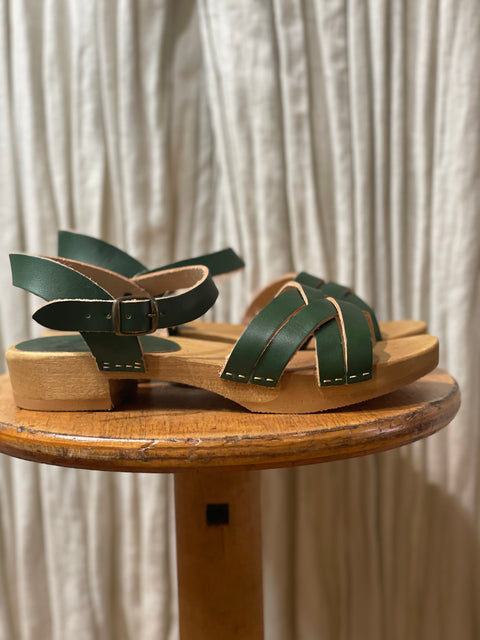 Bosabo Sandal in Veg Emerald Green