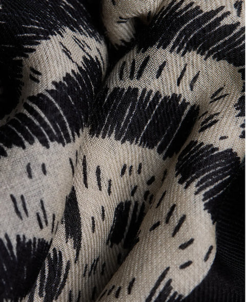 Freres Scarf in Black